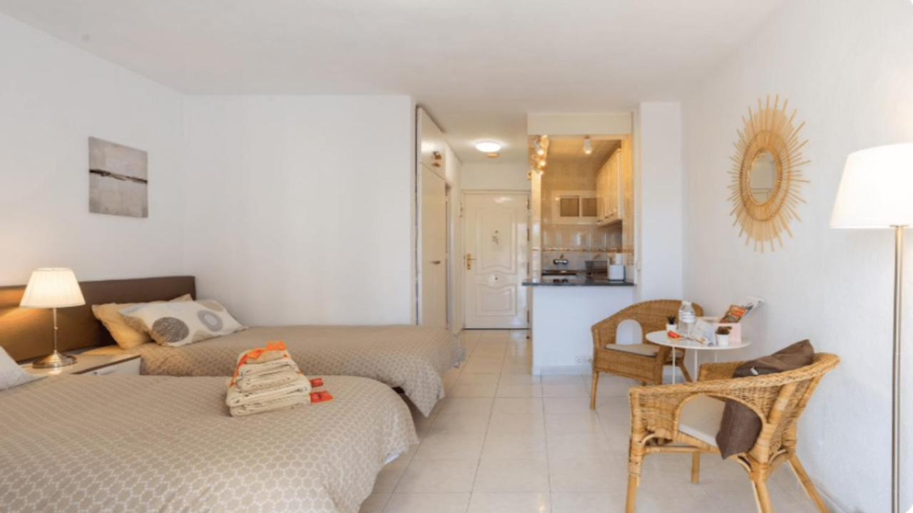 797 Holiday Rentals- Luminoso Estudio En Arroyo De La Miel بينالماذينا المظهر الخارجي الصورة