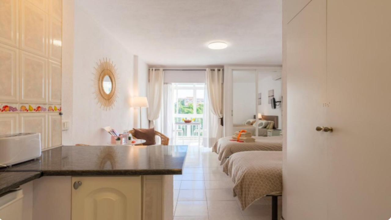 797 Holiday Rentals- Luminoso Estudio En Arroyo De La Miel بينالماذينا المظهر الخارجي الصورة